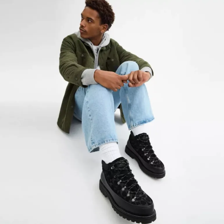 Bradley Hiker aus Signature-Wildleder*COACH Shop