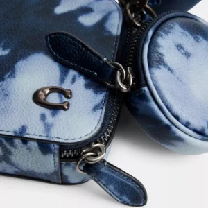 Charter Schmale Umhängetasche Mit Batikprint*COACH Shop