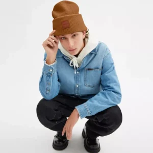 Strickbeanie mit Lederaufnäher*COACH Store